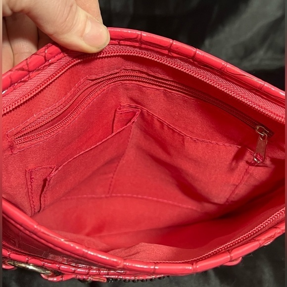 Women’s Pink Crocodile Print Shoulder Purse - Picture 5 of 6